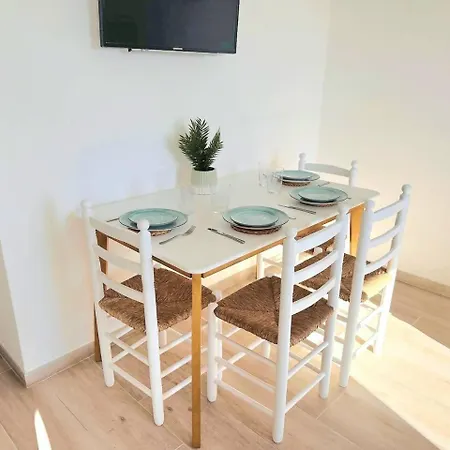Apartamento Con Terraza Y Vistas Al Mar En Son Bou