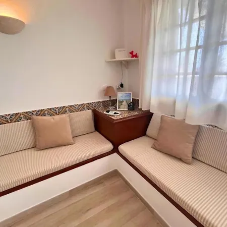 Apartment Con Terraza Y Vistas Al Mar En *