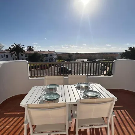 Appartamento Con Terraza Y Vistas Al Mar En *